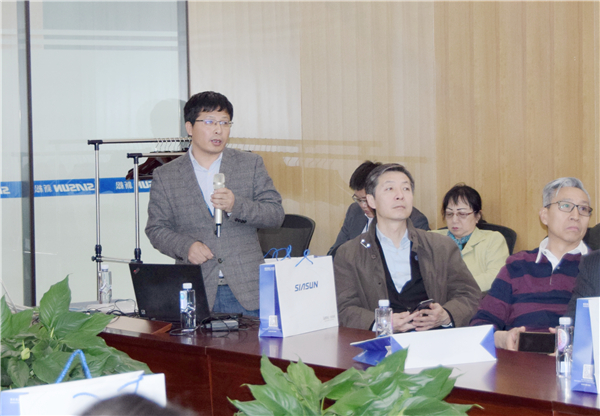 李學威副院長講話.jpg